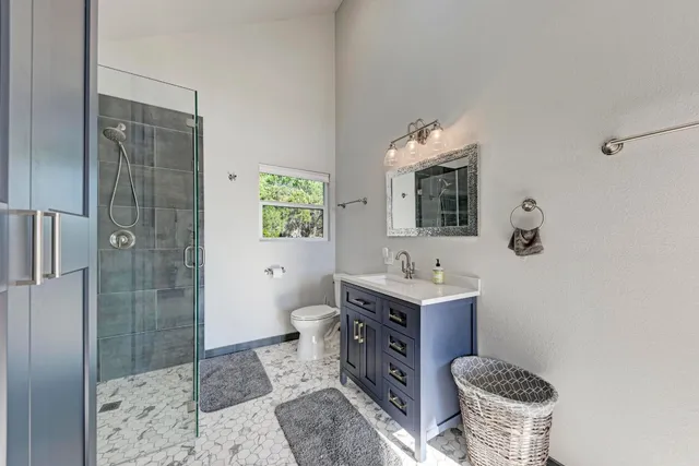 $1,195,000 | Undisclosed Address, Marble Falls, TX 78654