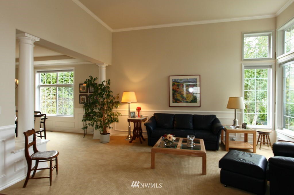 18117 32nd Avenue Southeast Bothell, WA 98012 - Photo 4 of 15