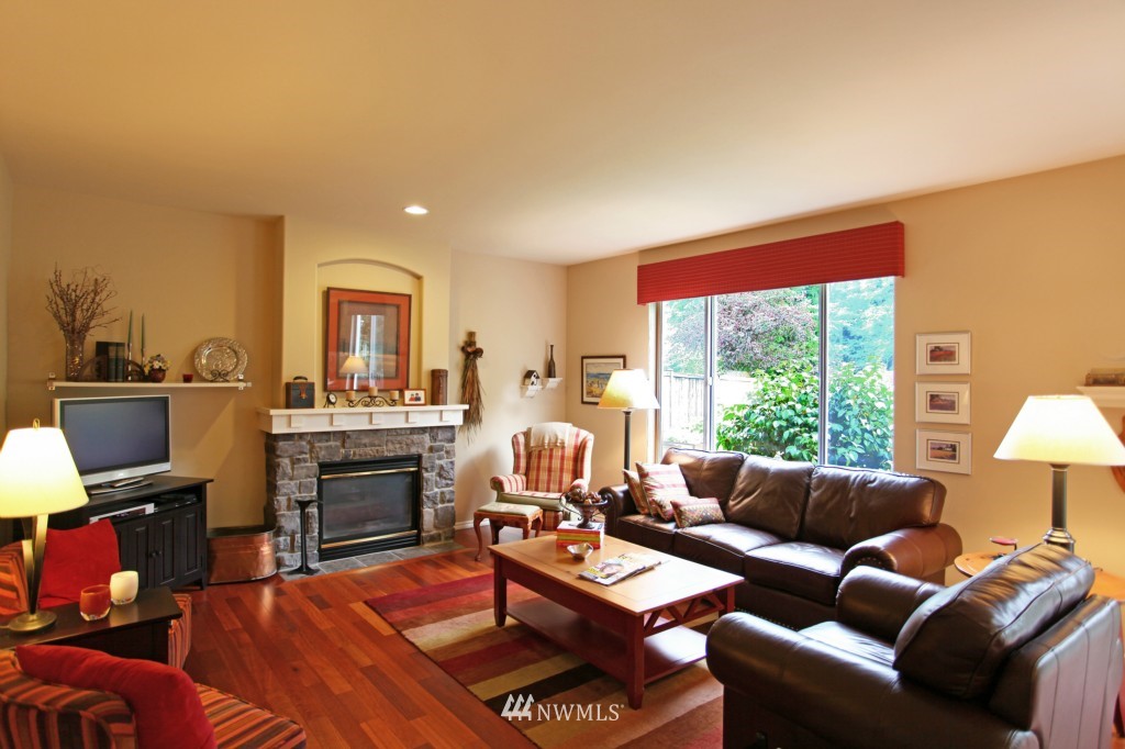 18117 32nd Avenue Southeast Bothell, WA 98012 - Photo 9 of 15