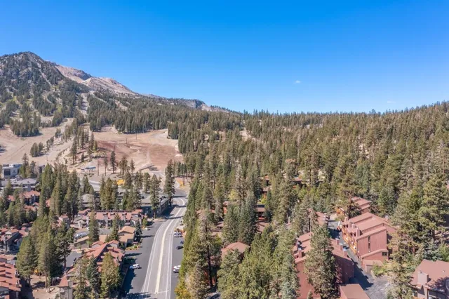 $655,000 | 248 Mammoth Slopes Drive, Unit 23, Mammoth Lakes, CA 93546