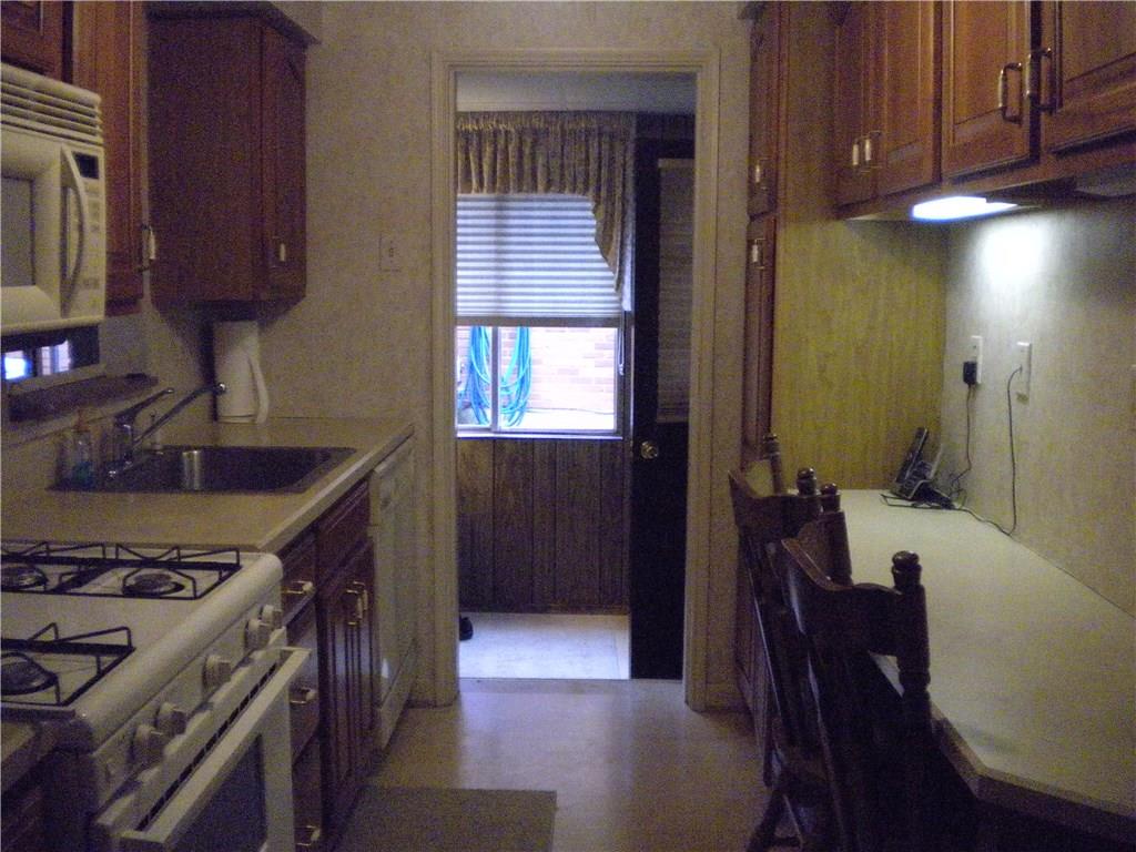 5364 Highgrove Road Whitehall, PA 15234 - Photo 11 of 20 Gallery Image 11