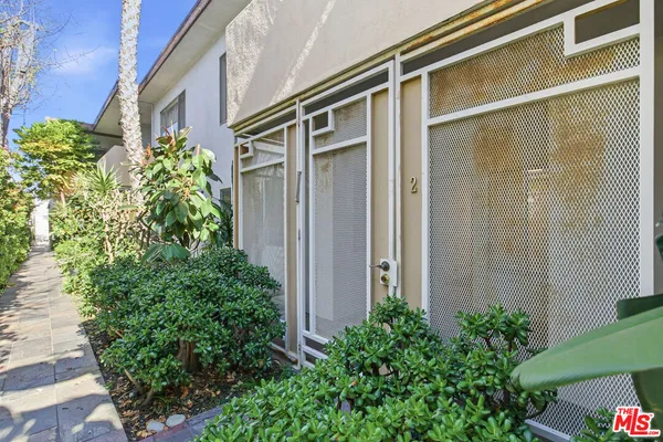 $2,995 | 1434 25th Street, Unit 2, Santa Monica, CA 90404
