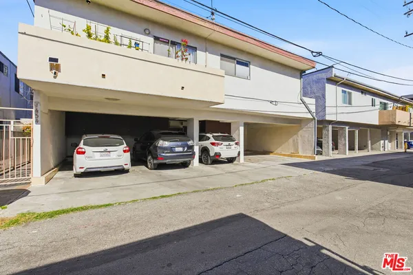 $2,995 | 1434 25th Street, Unit 2, Santa Monica, CA 90404