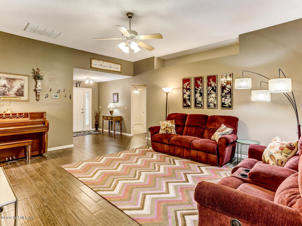 96655 Commodore Point Drive Yulee, FL 32097 - Photo 3 of 28 96655 Commodore Point Dr Yulee-010-033-L