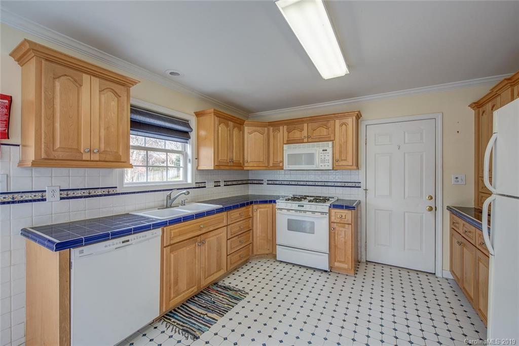 3710 Kennedy Road Gastonia, NC 28056 - Photo 9 of 24 Gallery Image 9
