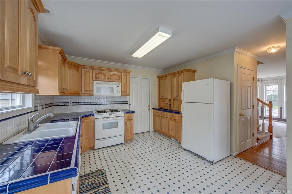 3710 Kennedy Road Gastonia, NC 28056 - Photo 10 of 24 Gallery Image 10