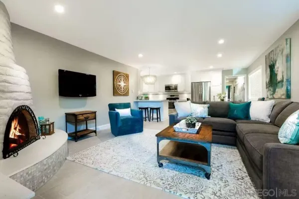 $10,000 | 337 Rosemont Street, La Jolla, CA 92037