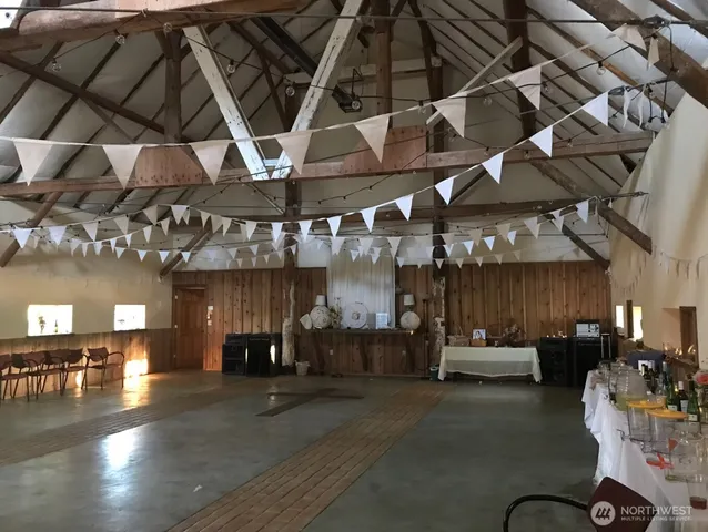 a view of yard with flowers and flowers