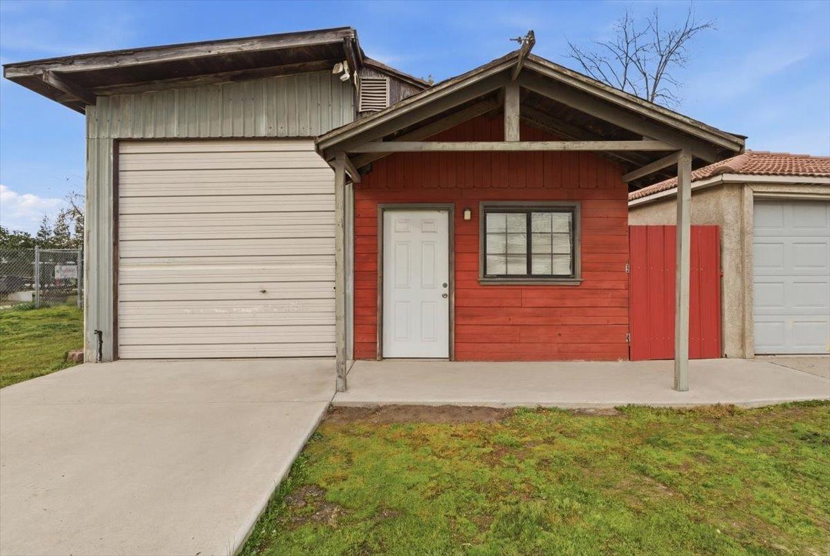 1813 Richard Way Ceres, CA 95307 - Photo 4 of 22