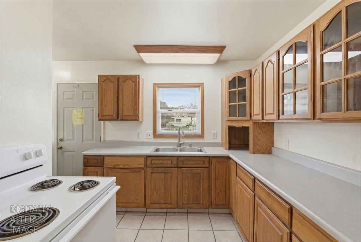 1813 Richard Way Ceres, CA 95307 - Photo 9 of 22