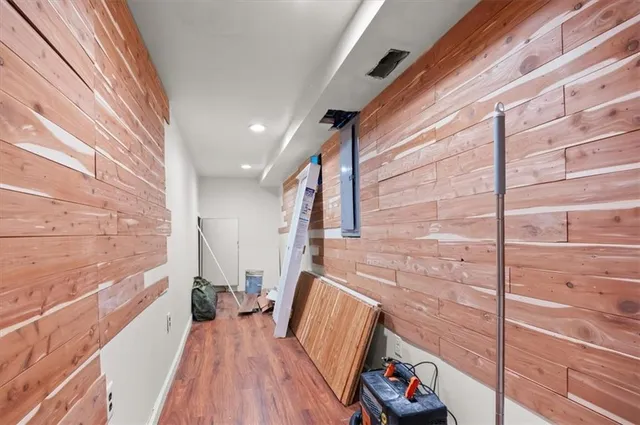 $340,000 | 8110 West 92nd Street, Overland Park, KS 66212