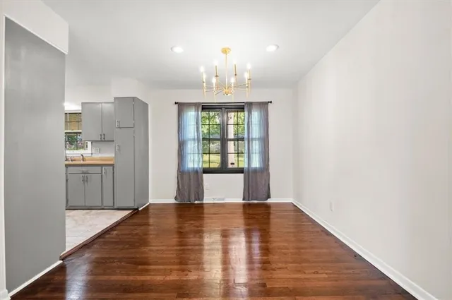 $340,000 | 8110 West 92nd Street, Overland Park, KS 66212