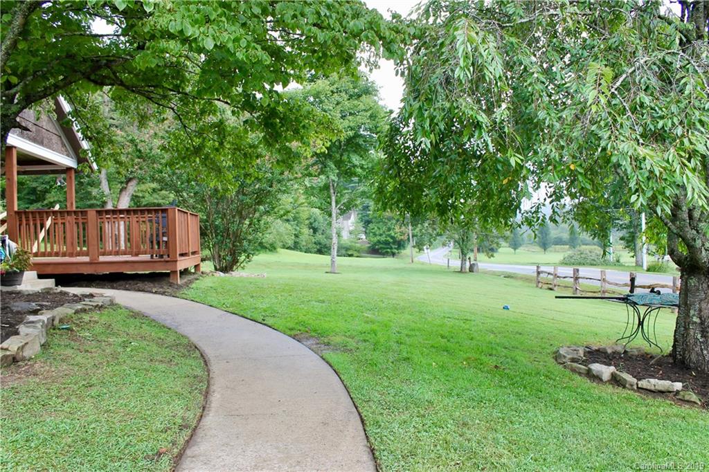 514 Middlefork Road Brevard, NC 28712 - Photo 4 of 24 Gallery Image 4