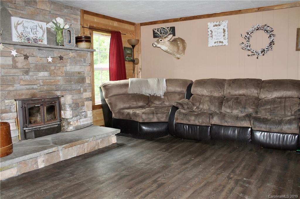 514 Middlefork Road Brevard, NC 28712 - Photo 8 of 24 Gallery Image 8