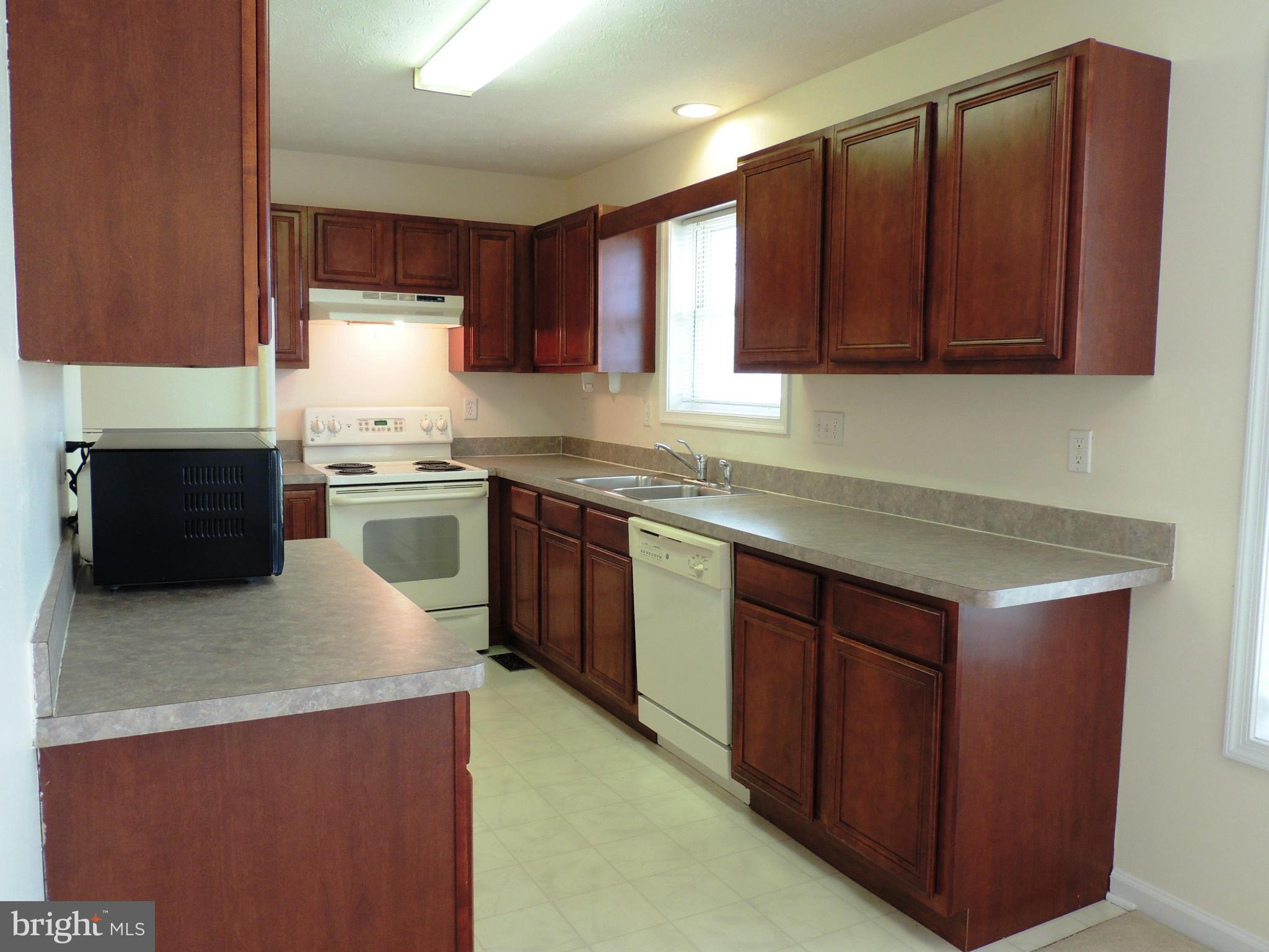83 Snowshoe Court Ranson, WV 25438 - Photo 13 of 30 Kitchen