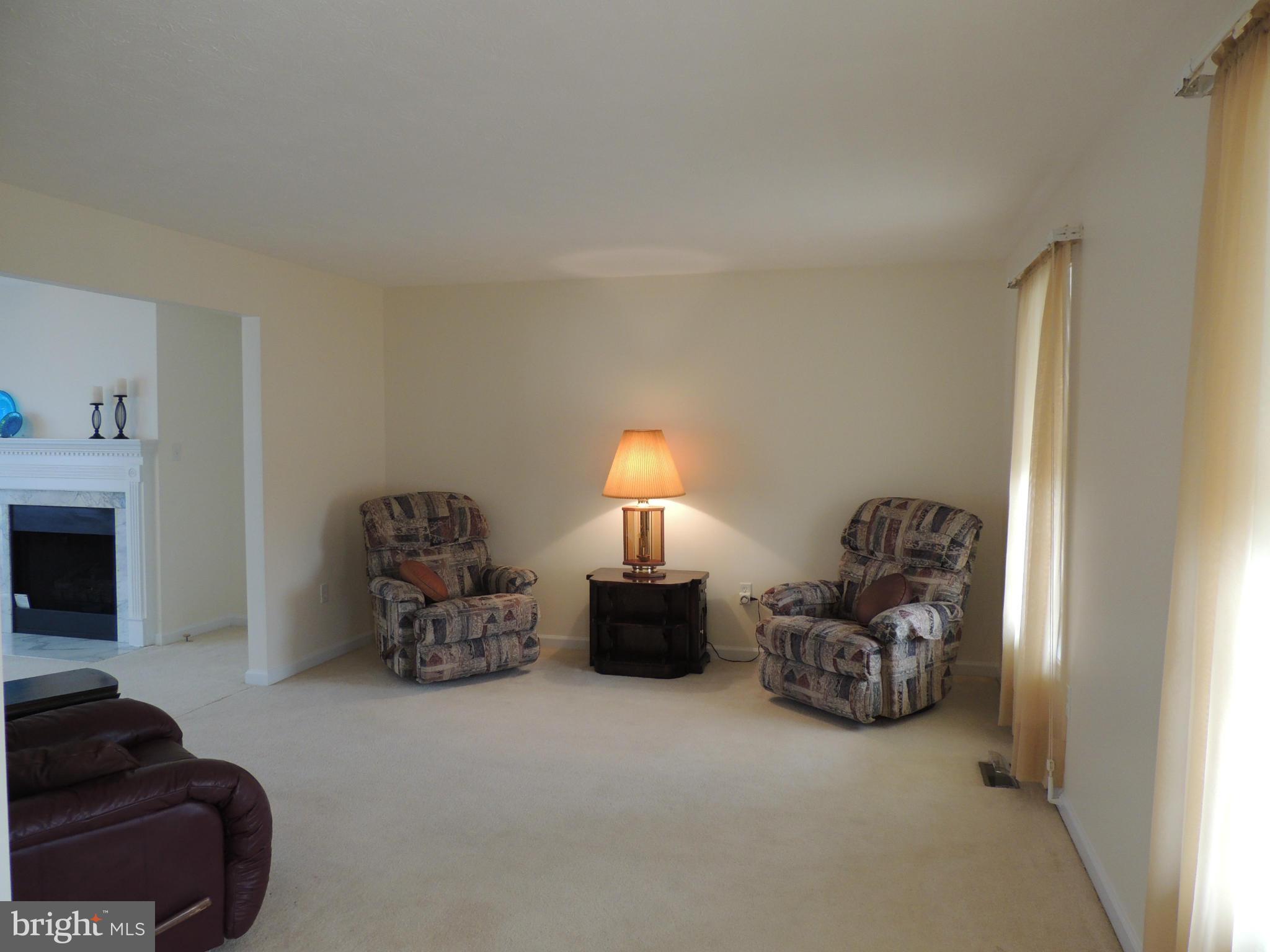 83 Snowshoe Court Ranson, WV 25438 - Photo 5 of 30 Living Room
