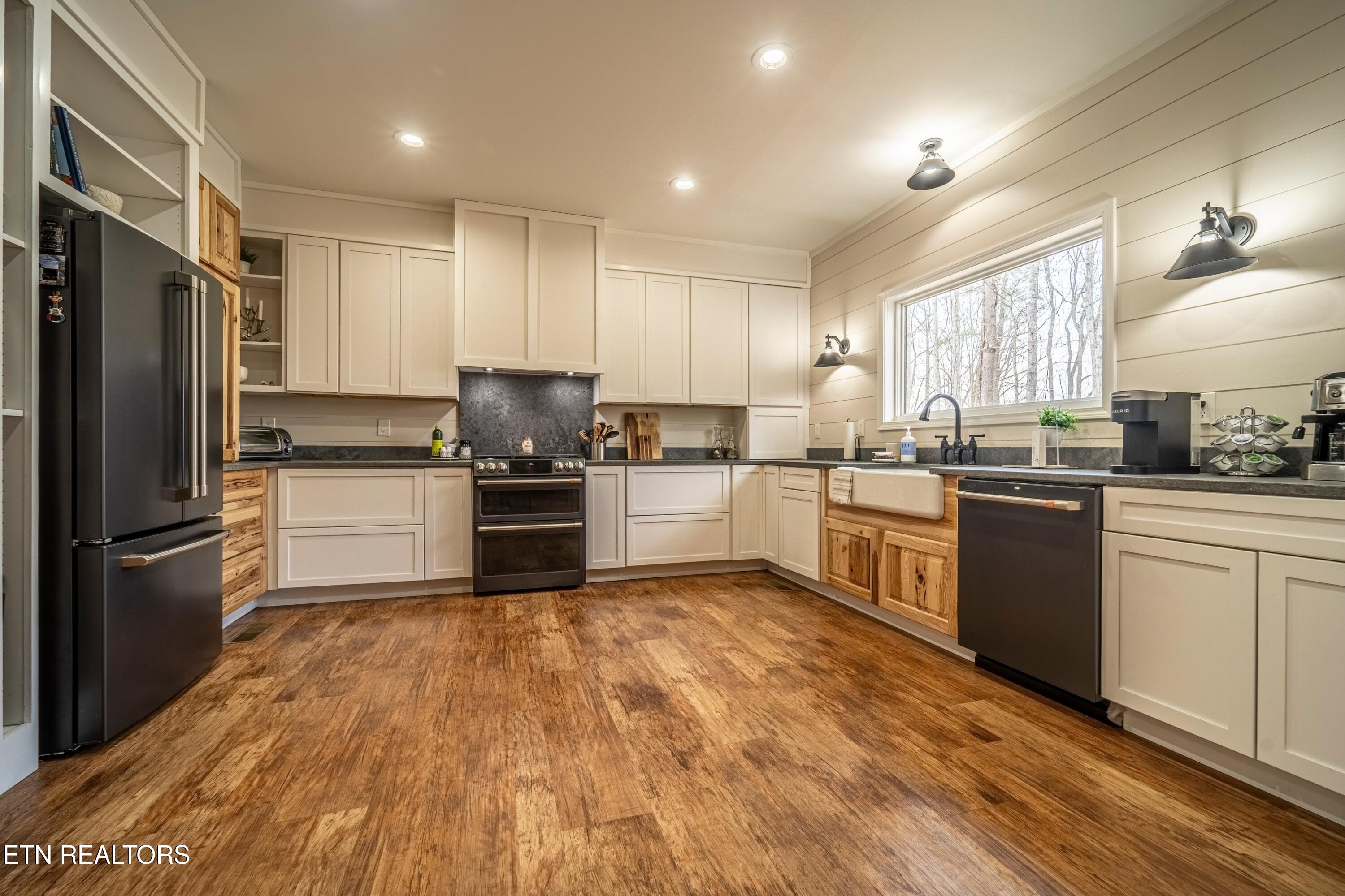 226 Meadowood Road Newport, TN 37821 - Photo 13 of 55 meadowood - tim kayel (41)