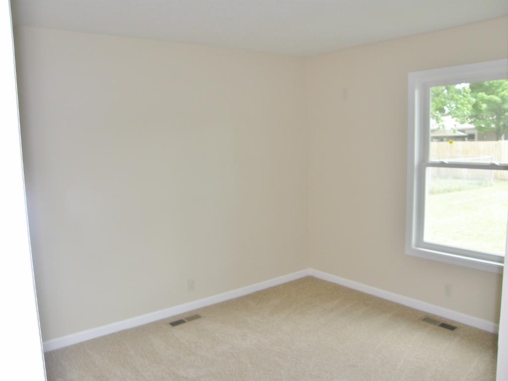 212 Park Lane Butler, IN 46721 - Photo 11 of 22