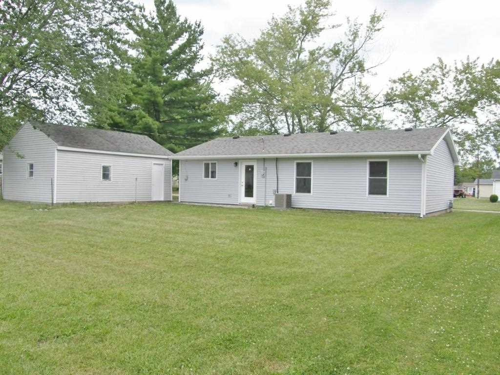 212 Park Lane Butler, IN 46721 - Photo 3 of 22