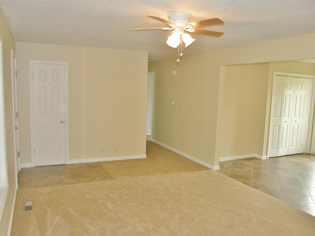 212 Park Lane Butler, IN 46721 - Photo 6 of 22