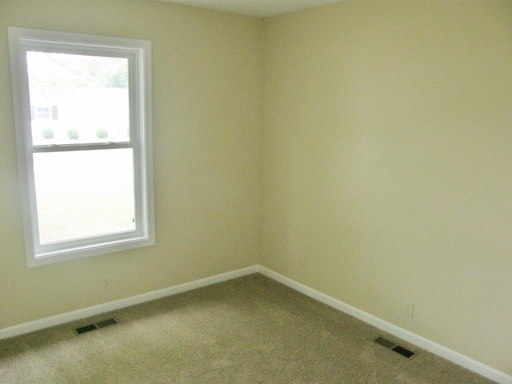212 Park Lane Butler, IN 46721 - Photo 10 of 22