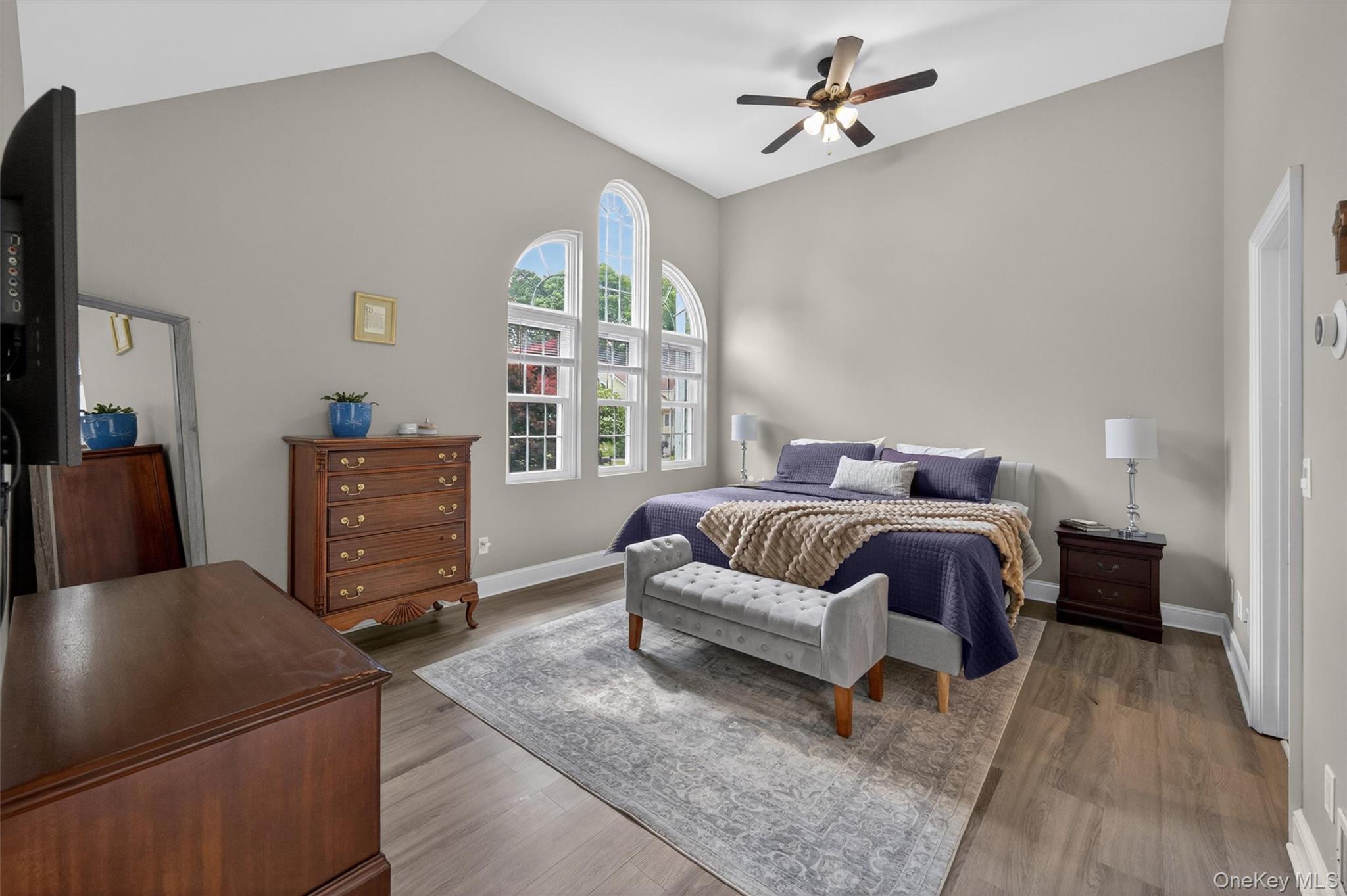 40 Nottingham Way Mahopac, NY 10541 - Photo 24 of 43 Primary Bedroom features high ceiling, ceiling fan and large window