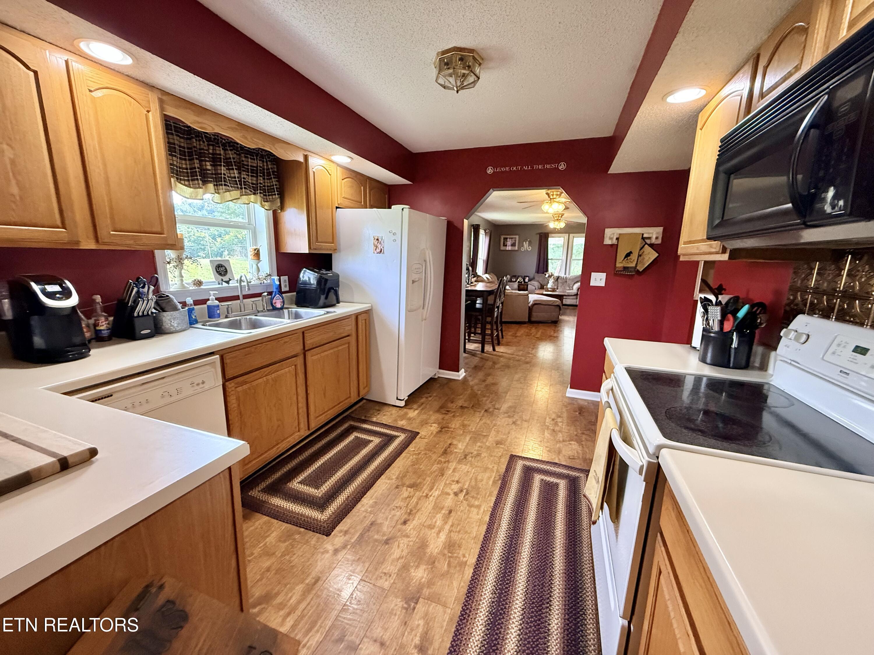 1227 Ridgeview Road Jonesville, VA 24263 - Photo 13 of 50 IMG_2837