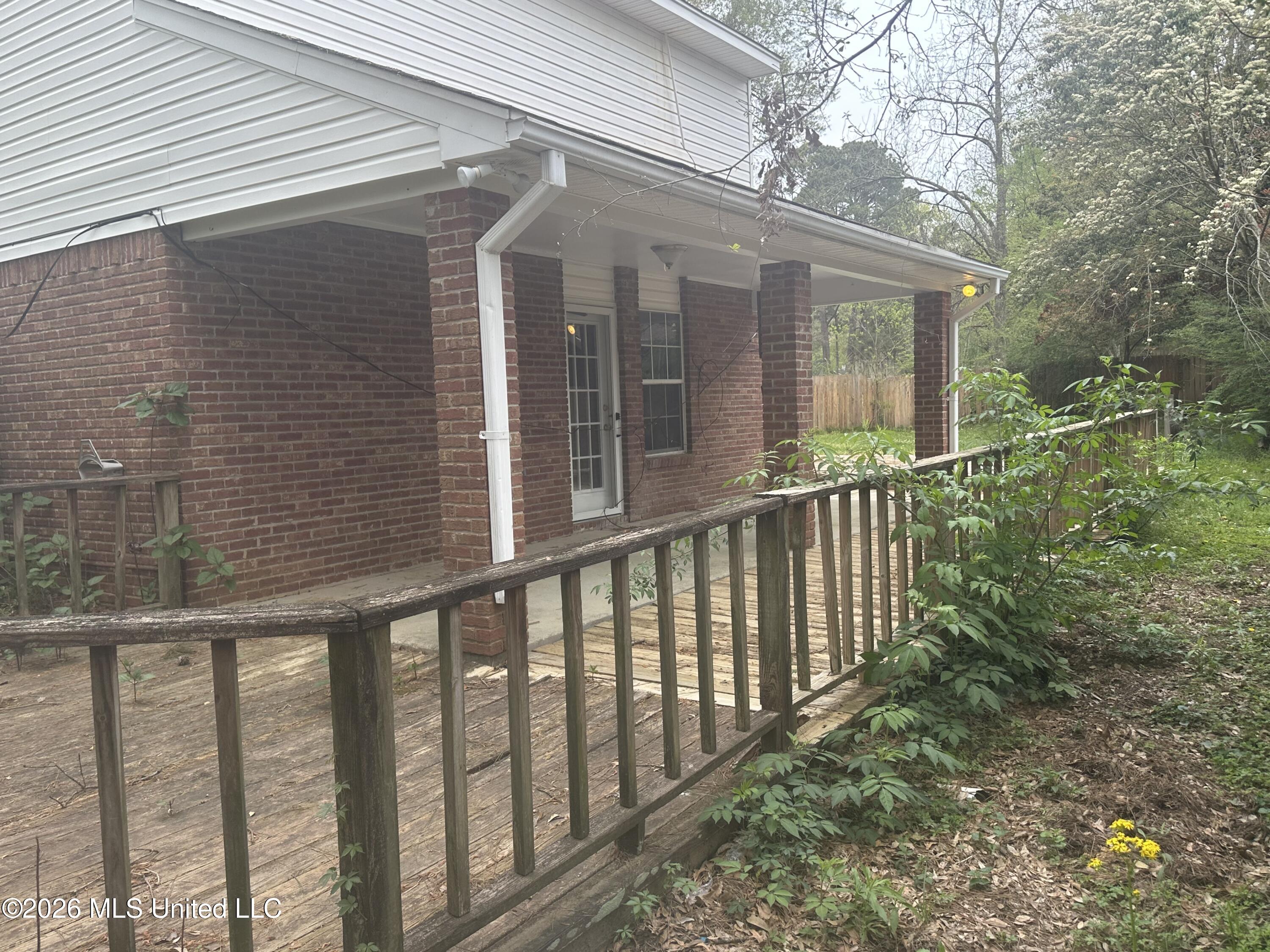 205 Woodbrook Cove Byram, MS 39272 - Photo 16 of 18 IMG_8998
