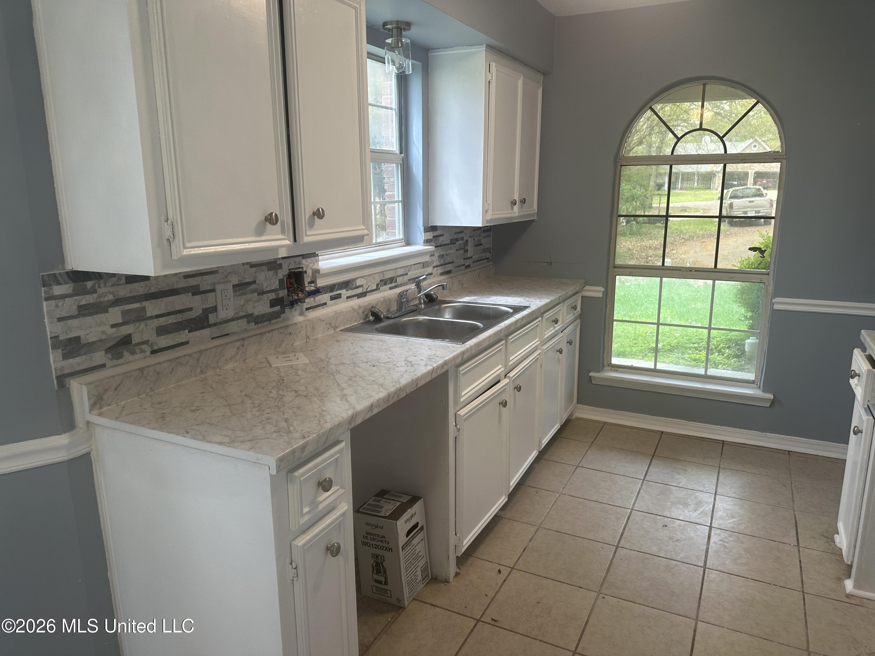 205 Woodbrook Cove Byram, MS 39272 - Photo 6 of 18 IMG_9006