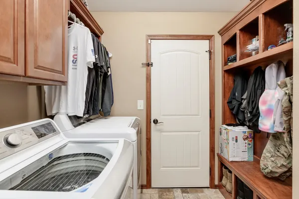 $340,000 | 1306 North High Park Drive, Derby, KS 67037