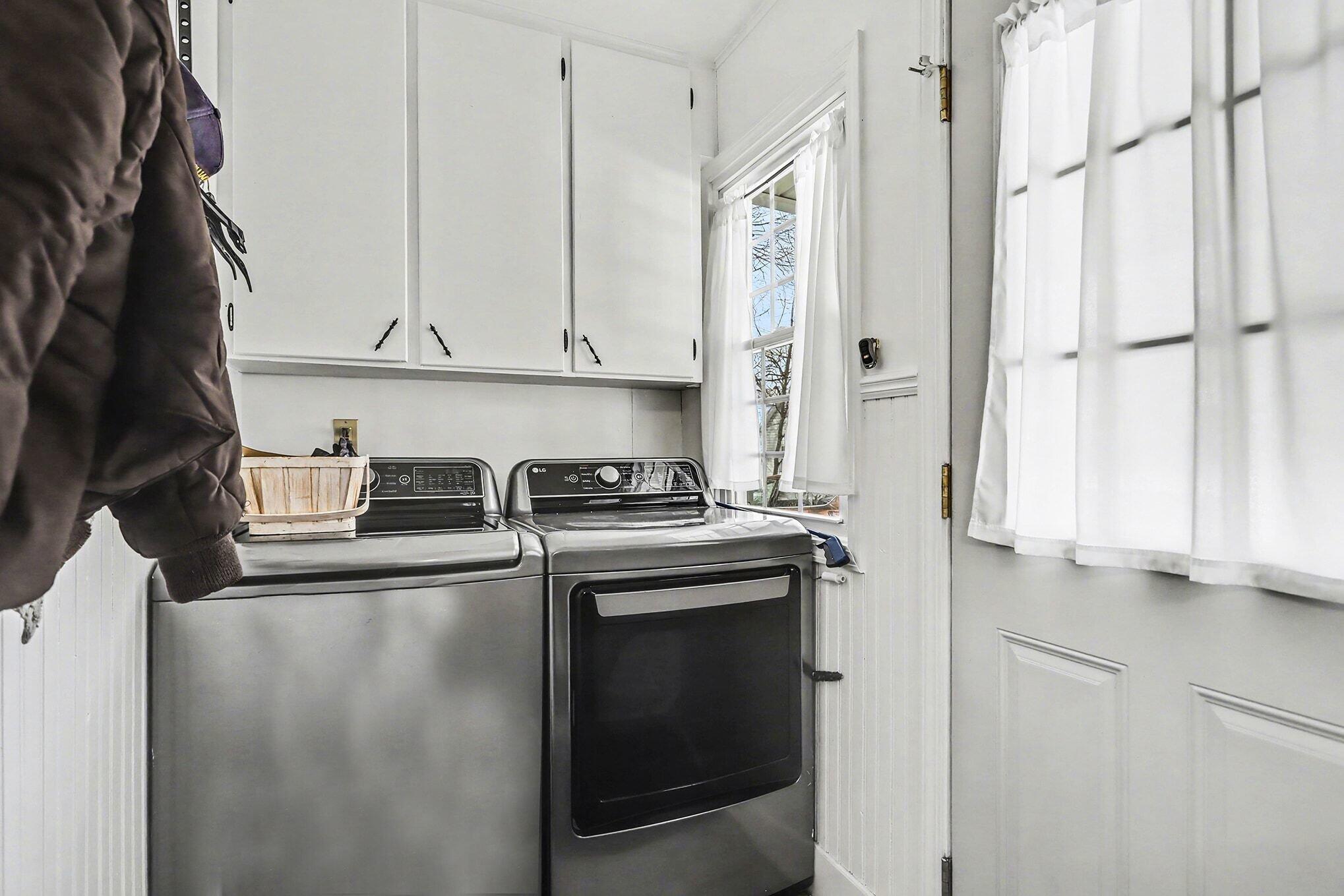 175 West Pearl Street Coldwater, MI 49036 - Photo 8 of 37 004_file_3940