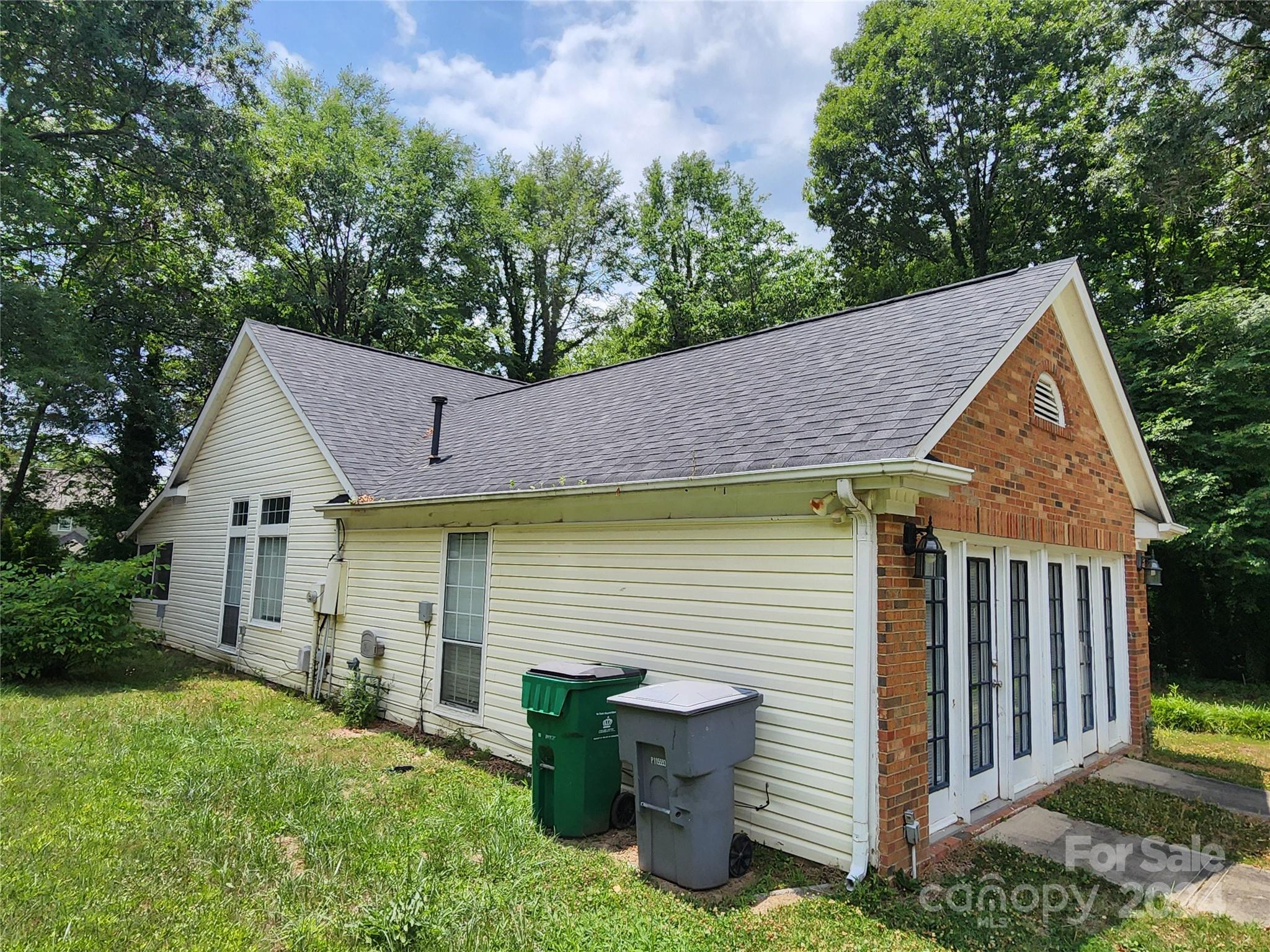 9515 Oren Thompson Road Charlotte, NC 28213 - Photo 10 of 18 Gallery Image 10