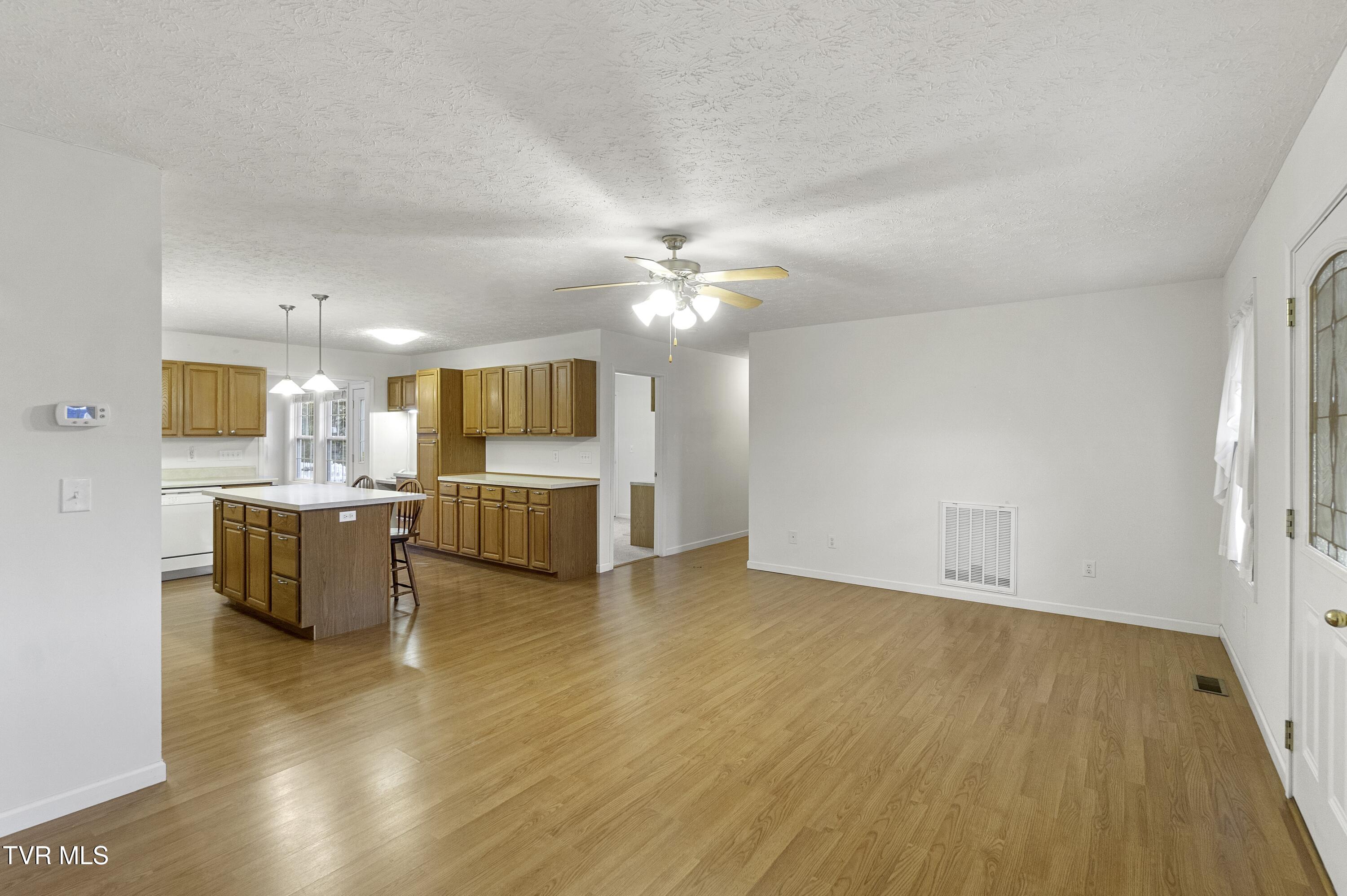 78 Fairview Ridges Drive Afton, TN 37616 - Photo 8 of 71 6