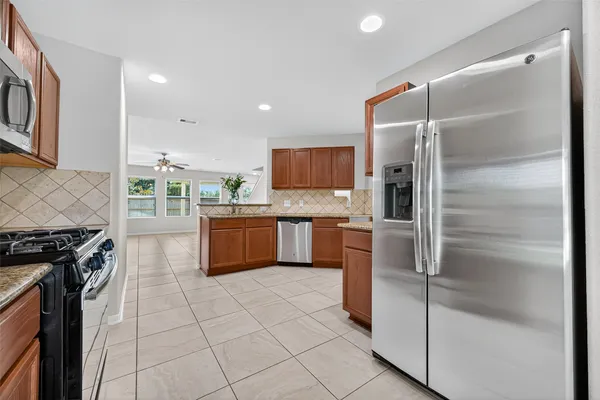 $2,400 | 20123 Windy Stone Drive, Katy, TX 77449