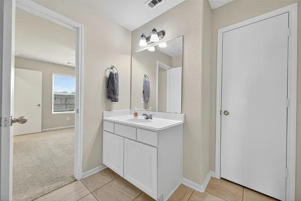 $2,400 | 20123 Windy Stone Drive, Katy, TX 77449