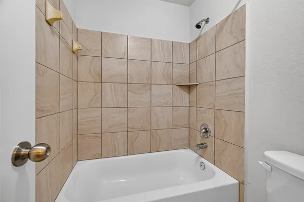 $2,400 | 20123 Windy Stone Drive, Katy, TX 77449