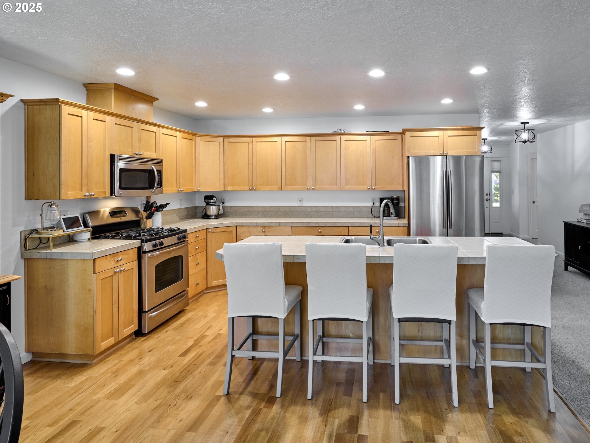 3766 10th Street Hubbard, OR 97032 - Photo 7 of 31