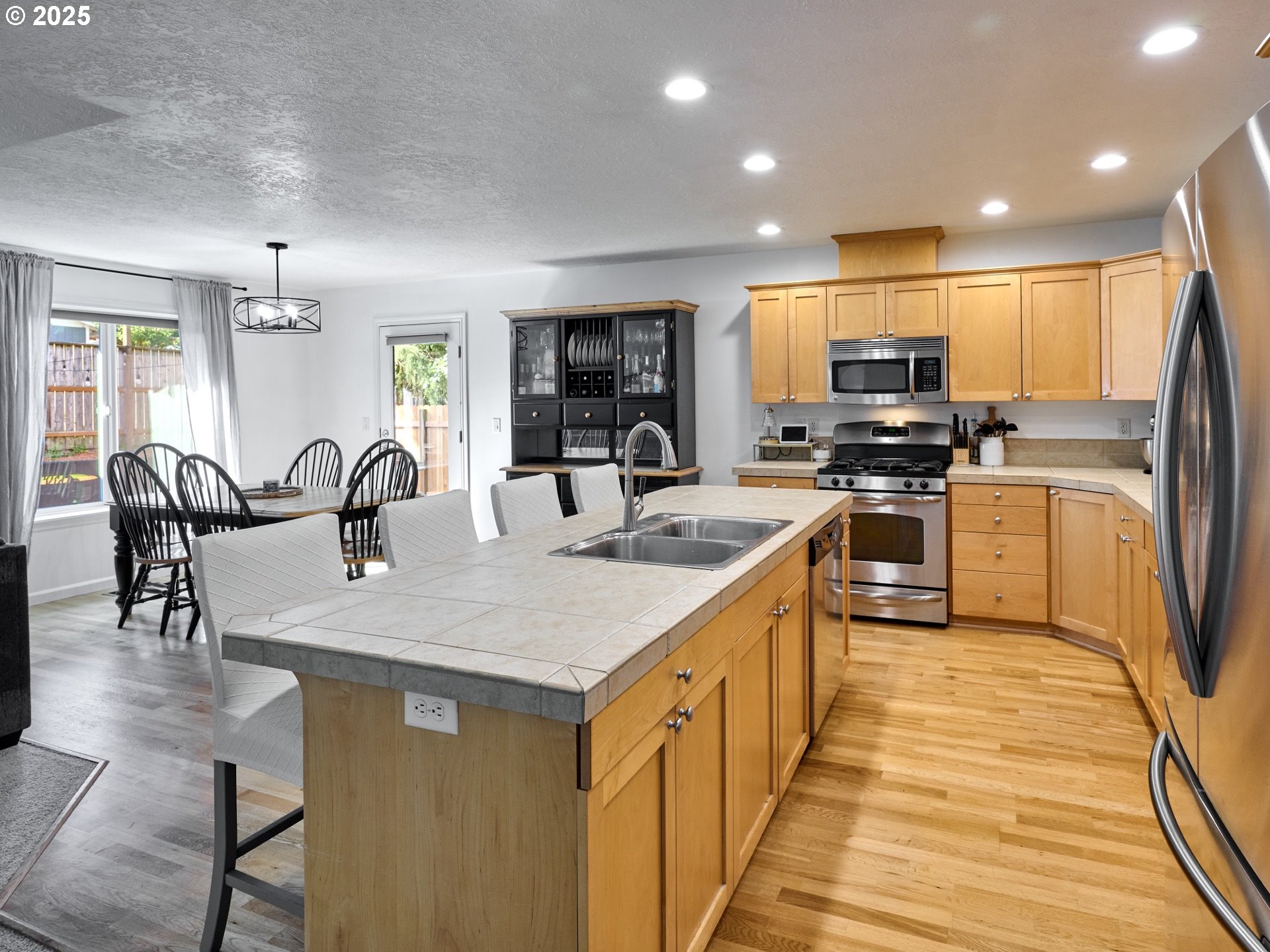 3766 10th Street Hubbard, OR 97032 - Photo 8 of 31