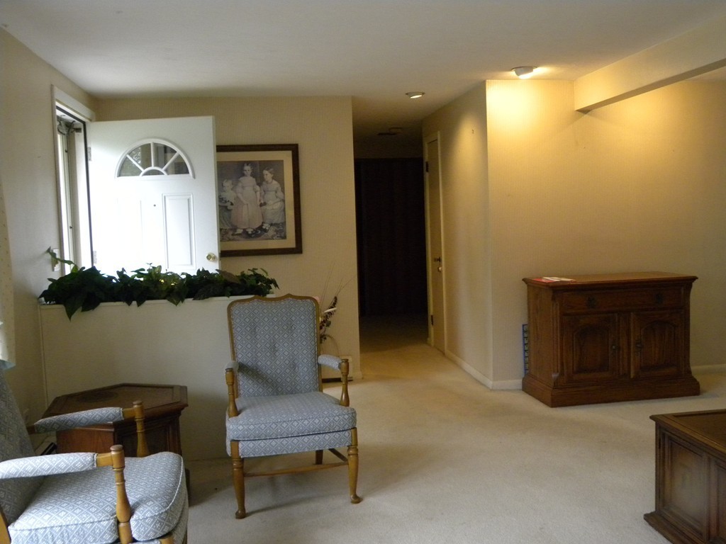 35 Brookdale Road Natick, MA 01760 - Photo 3 of 19 Gallery Image 3