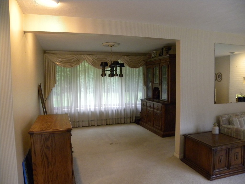 35 Brookdale Road Natick, MA 01760 - Photo 6 of 19 Gallery Image 6