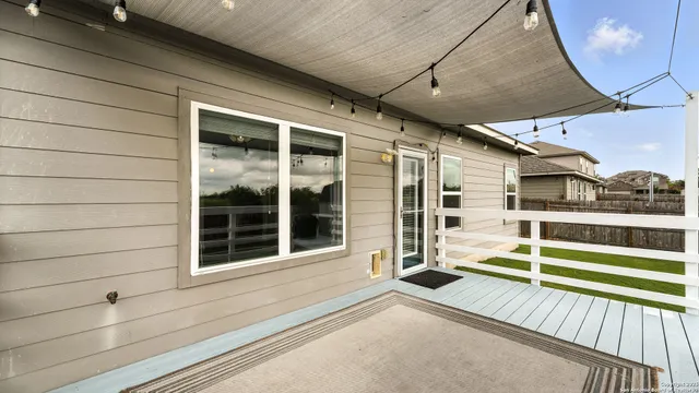 $310,000 | 912 Bexley Drive, Seguin, TX 78155