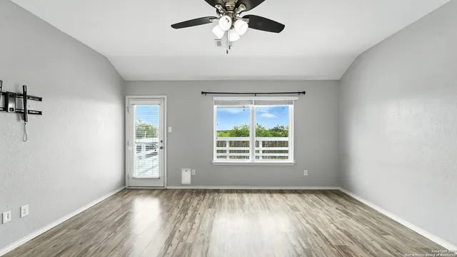 $310,000 | 912 Bexley Drive, Seguin, TX 78155