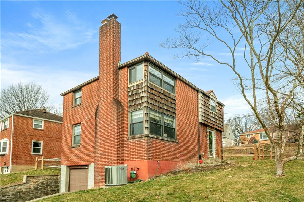 1167 Varner Road Pittsburgh, PA 15227 - Photo 2 of 25 Gallery Image 2