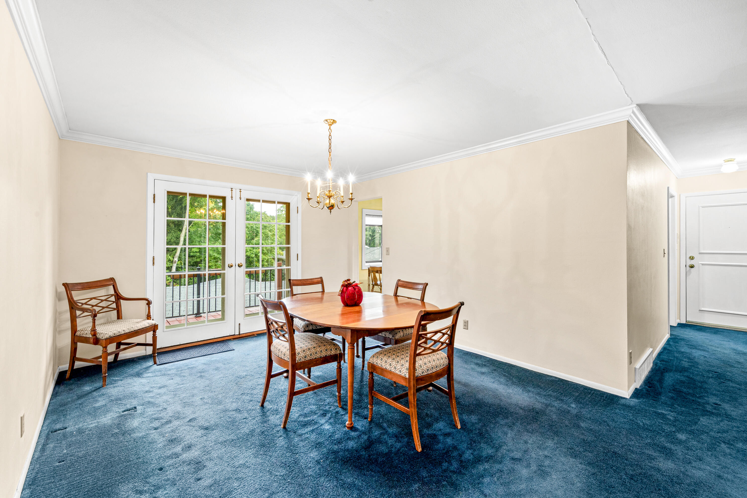 13370 West Bluemound Road, Unit 3 Elm Grove, WI 53122 - Photo 9 of 22 Dining photo