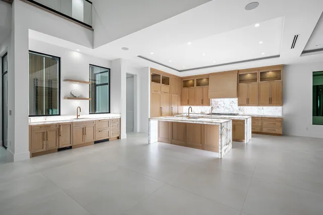 $16,950,000 | 88 West Riverside Drive, Jupiter, FL 33469