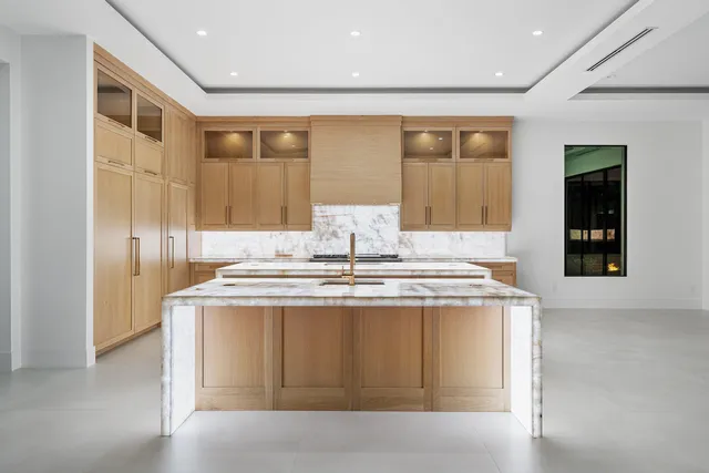 $16,950,000 | 88 West Riverside Drive, Jupiter, FL 33469