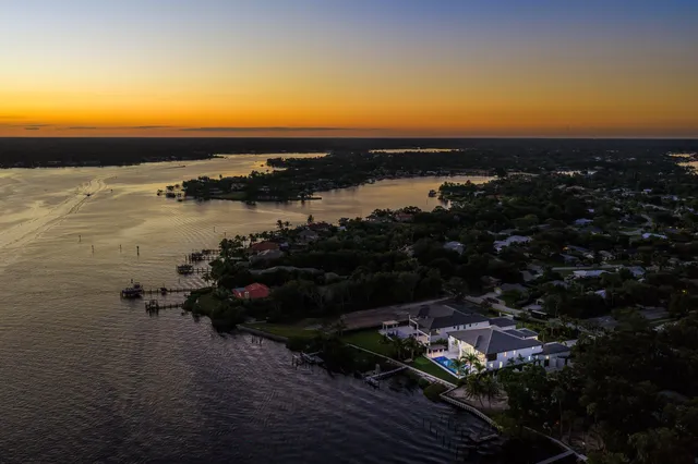 $16,950,000 | 88 West Riverside Drive, Jupiter, FL 33469