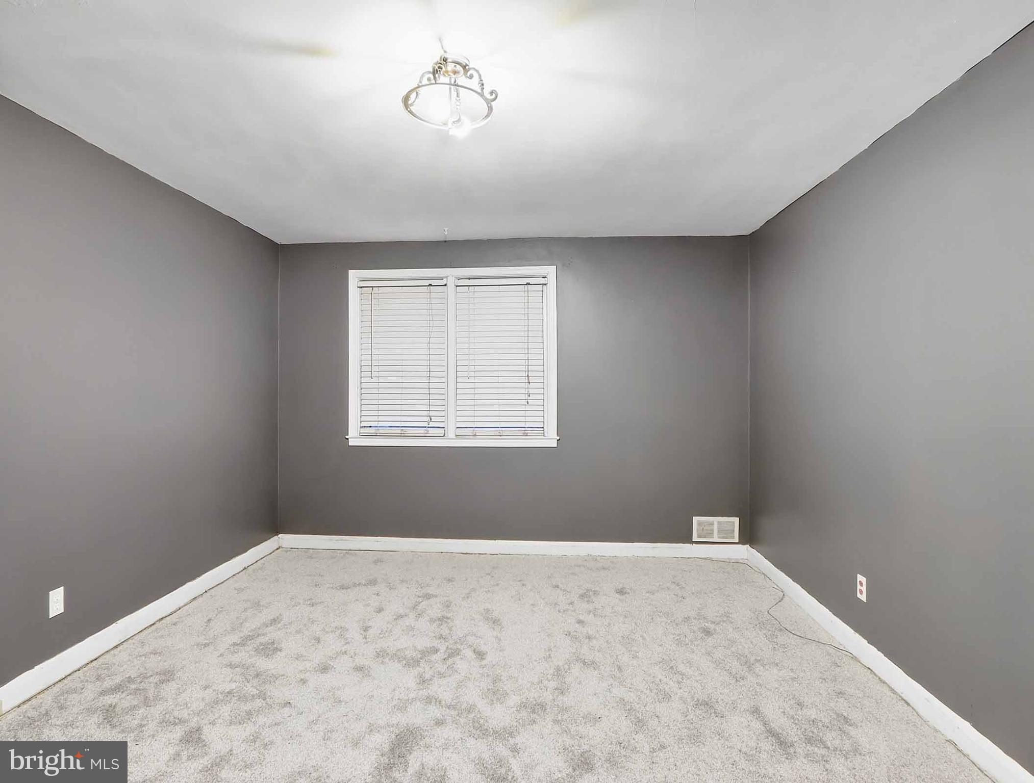 6210 Pilgrim Road Baltimore, MD 21214 - Photo 13 of 20