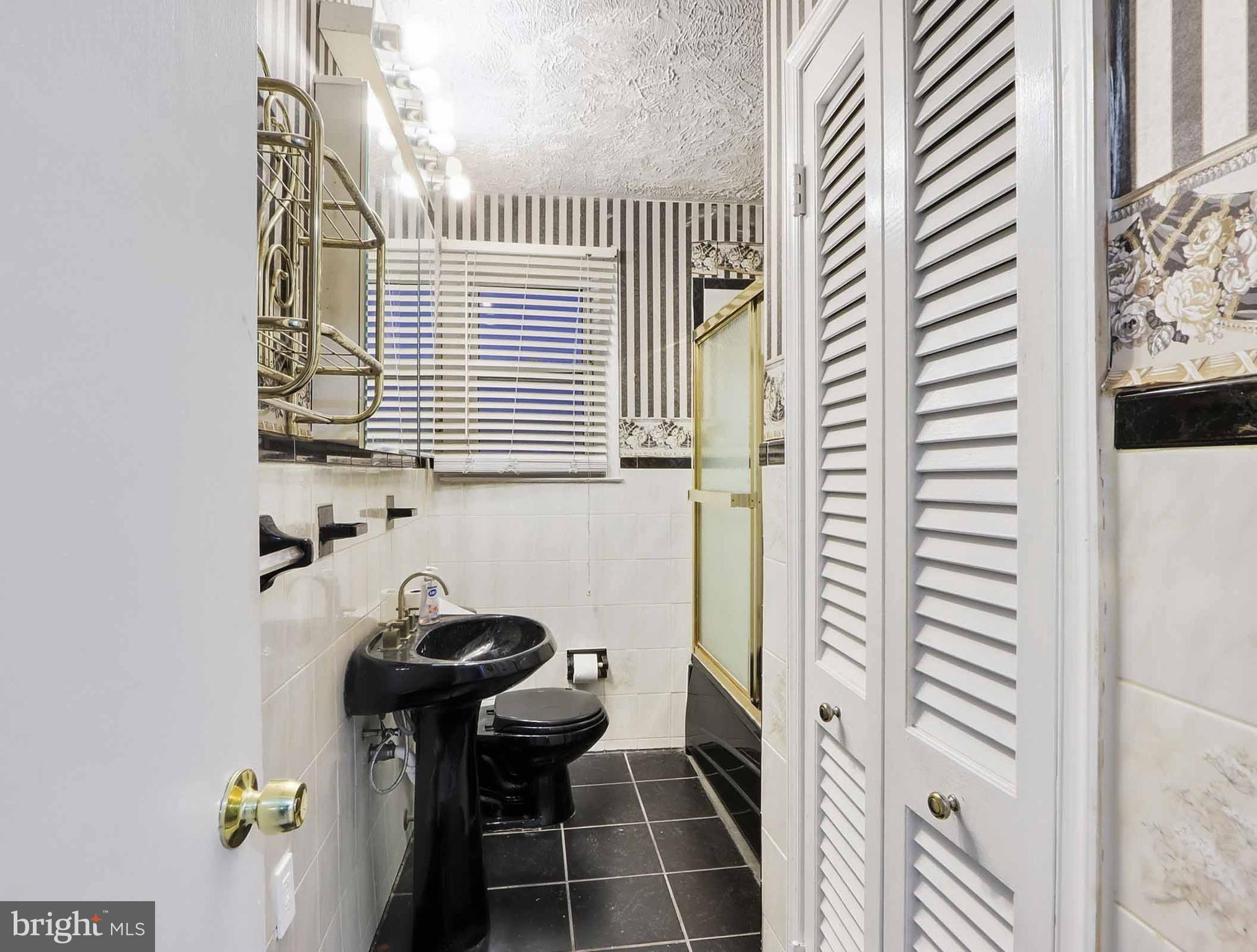 6210 Pilgrim Road Baltimore, MD 21214 - Photo 17 of 20