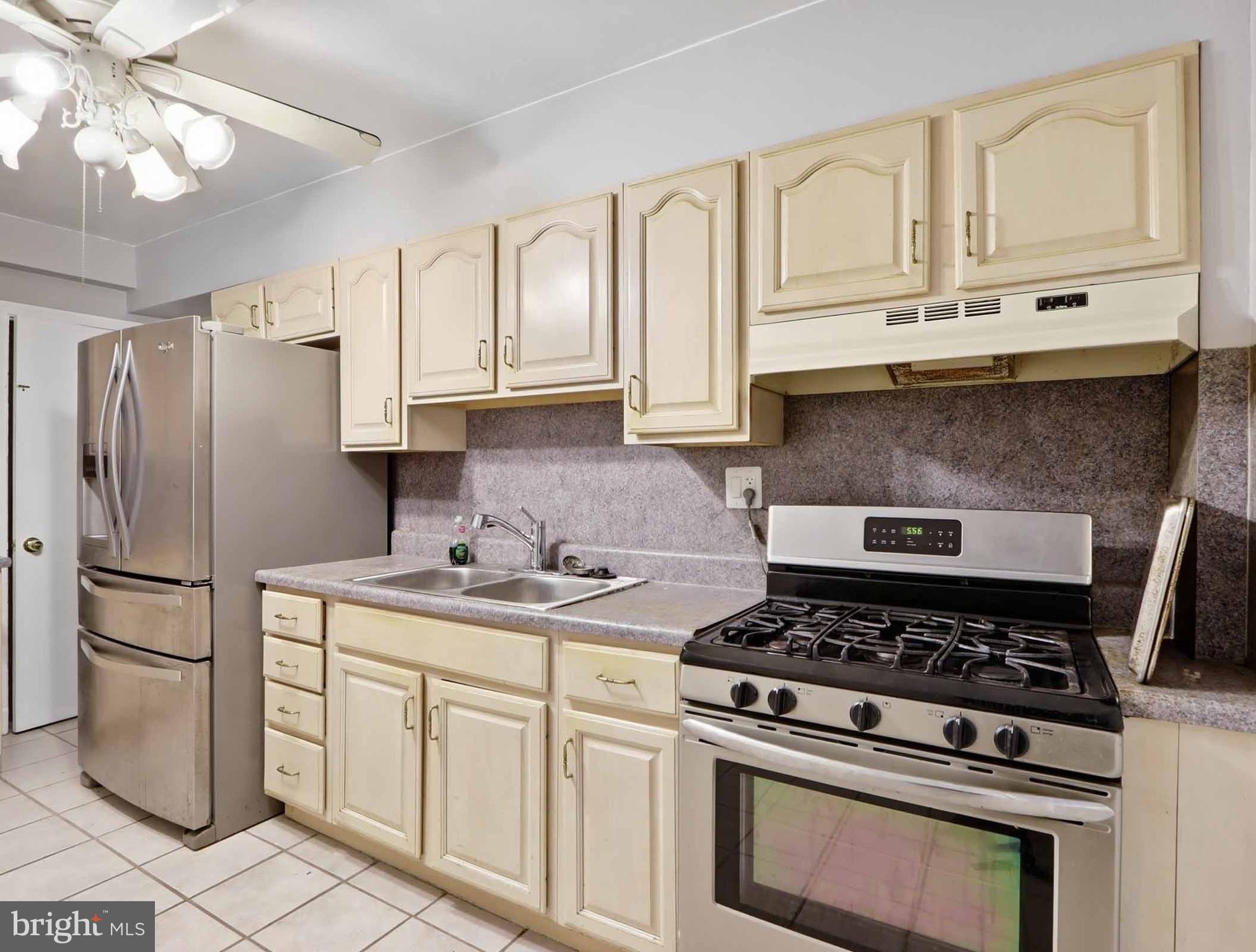 6210 Pilgrim Road Baltimore, MD 21214 - Photo 8 of 20